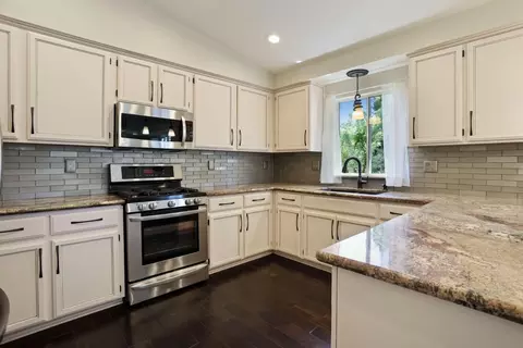 Kitchen - 512 Mockingbird Dr, Lodi, CA 95240 photo 1 of 4