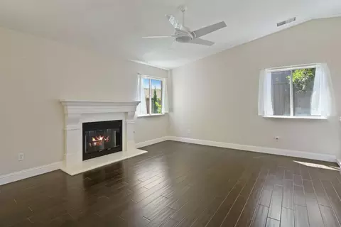 Living - 512 Mockingbird Dr, Lodi, CA 95240 photo 3 of 6