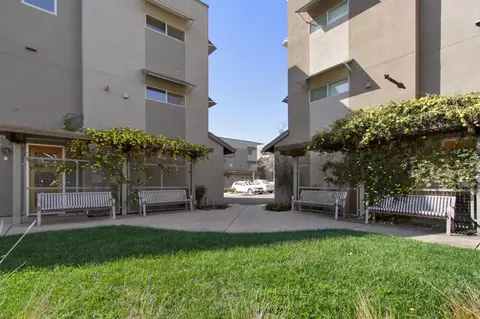 Exterior - 2746 5th St, Davis, CA 95618 photo 5 of 6