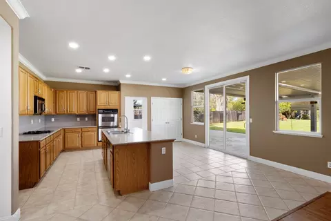 11125 Graeton Cir, Mather, CA 95655 photo 14