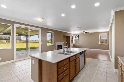11125 Graeton Cir, Mather, CA 95655 photo 19