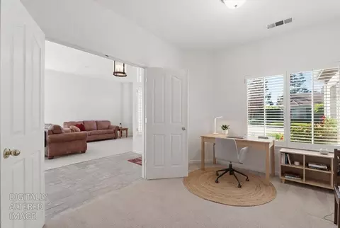 Entry Way - 1903 Alex Way, Turlock, CA 95382 photo 4 of 5