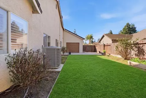 Exterior - 1903 Alex Way, Turlock, CA 95382 photo 10 of 12
