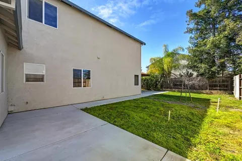 Exterior - 1619 7th St, Hughson, CA 95326 photo 11 of 11