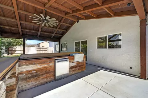 Exterior - 1619 7th St, Hughson, CA 95326 photo 9 of 11