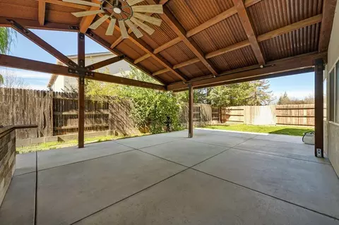 Exterior - 1619 7th St, Hughson, CA 95326 photo 4 of 11