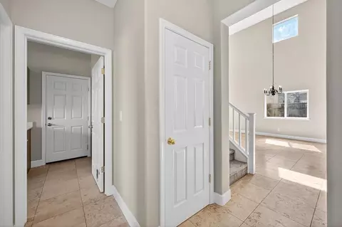Entry Way - 1619 7th St, Hughson, CA 95326 photo 3 of 6