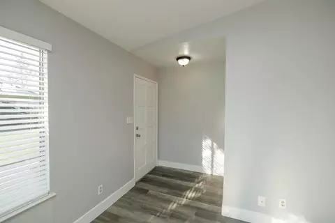 Entry Way - 1313 Floyd Ave #176, Modesto, CA 95355 photo 2 of 3