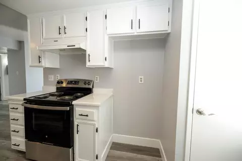 Kitchen - 1313 Floyd Ave #176, Modesto, CA 95355 photo 5 of 5