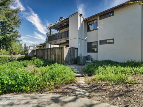 1423 Hull Ln, Martinez, CA 94553 photo 43