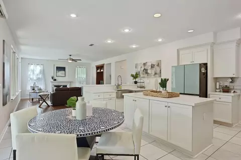 Kitchen - 2256 Heavenly Way, Lodi, CA 95242 photo 2 of 7