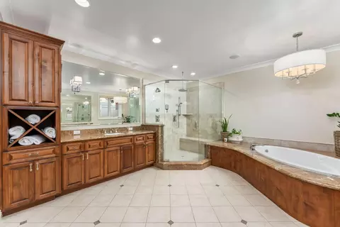 Bath - 1620 Gary Way, Carmichael, CA 95608 photo 1 of 6