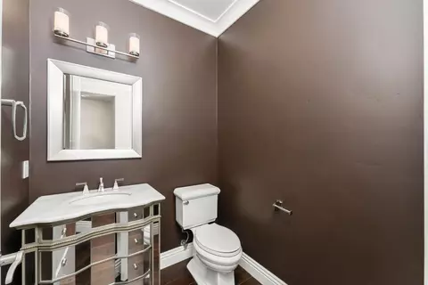 Bath - 1620 Gary Way, Carmichael, CA 95608 photo 4 of 6