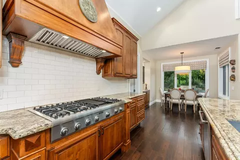 Kitchen - 1620 Gary Way, Carmichael, CA 95608 photo 5 of 5