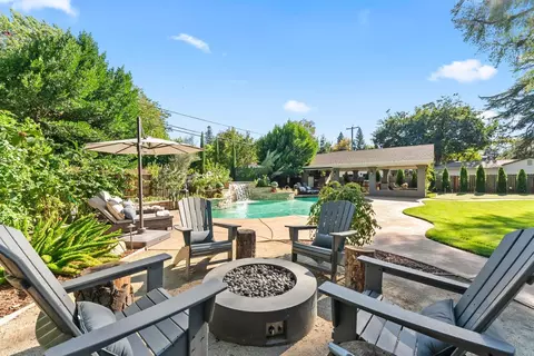 Exterior - 1620 Gary Way, Carmichael, CA 95608 photo 15 of 21