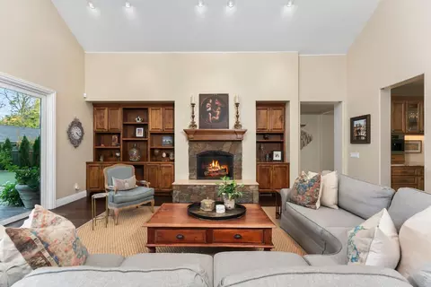 Living - 1620 Gary Way, Carmichael, CA 95608 photo 2 of 3