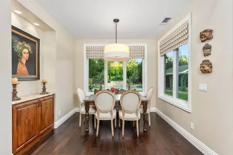 Dining - 1620 Gary Way, Carmichael, CA 95608 photo 3 of 3