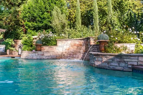 Exterior - 1620 Gary Way, Carmichael, CA 95608 photo 9 of 21