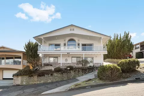 5370 Royal Oaks Dr, Oroville, CA 95966