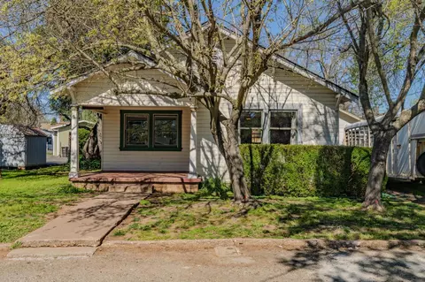 11 Welch Ln, Ione, CA 95640