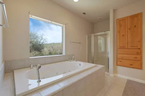 Bath - 1234 Jackson Gate Rd, Jackson, CA 95642 photo 5 of 5