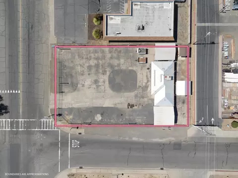 Exterior - 33 E Gridley Rd, Gridley, CA 95948 photo 6 of 12