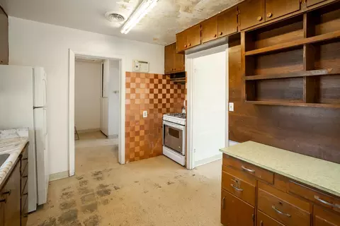 Kitchen - 33 E Gridley Rd, Gridley, CA 95948 photo 3 of 5