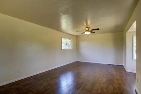 Living - 20991 Jamestown Rd, Sonora, CA 95370 photo 1 of 9