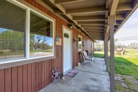 Exterior - 20991 Jamestown Rd, Sonora, CA 95370 photo 8 of 23