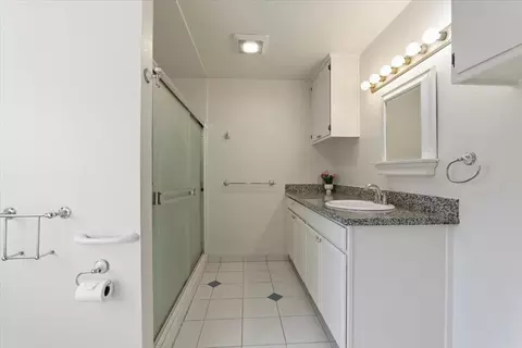 Bath - 2315 W Vine St, Lodi, CA 95242 photo 1 of 2