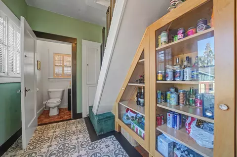 Entry Way - 85 Broad St, Sutter Creek, CA 95685 photo 2 of 3