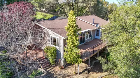 2087 American River Trl, Cool, CA 95614