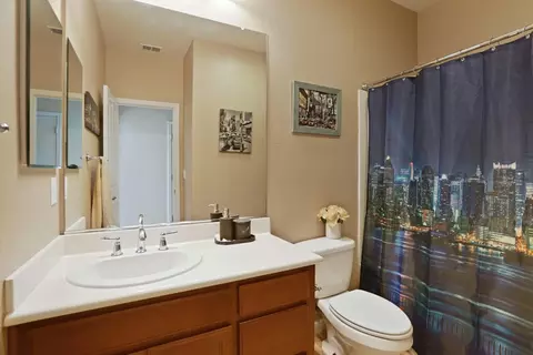 Bath - 1047 Lindo Ct, Manteca, CA 95337 photo 1 of 8