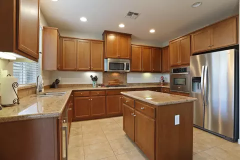 Kitchen - 1047 Lindo Ct, Manteca, CA 95337 photo 2 of 5