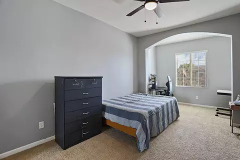 Bedroom - 1047 Lindo Ct, Manteca, CA 95337 photo 3 of 8