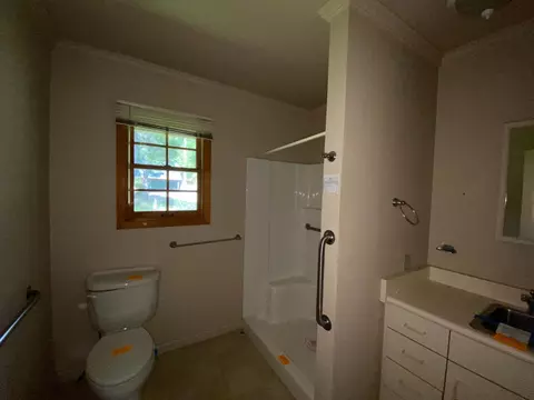 Bath - 6950 Fools Canyon Rd, Georgetown, CA 95634 photo 4 of 5