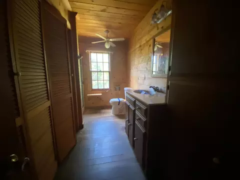 Bath - 6950 Fools Canyon Rd, Georgetown, CA 95634 photo 1 of 5