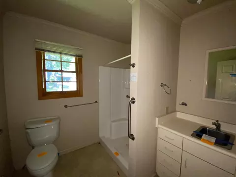 Bath - 6950 Fools Canyon Rd, Georgetown, CA 95634 photo 5 of 5