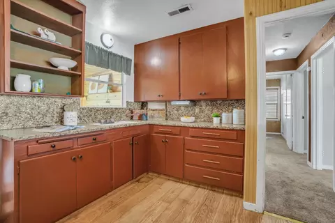 Kitchen - 628 E North St, Manteca, CA 95336 photo 2 of 4