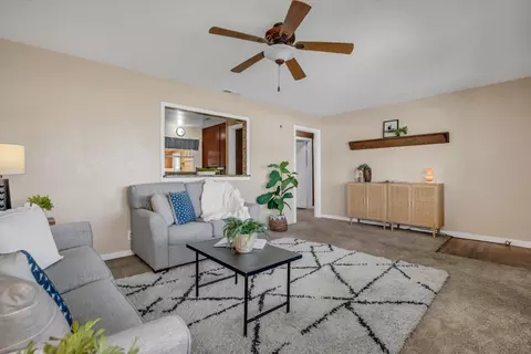 Living - 628 E North St, Manteca, CA 95336 photo 3 of 4