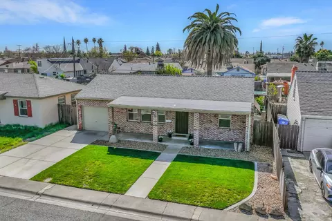 View/Area - 628 E North St, Manteca, CA 95336 photo 1 of 4
