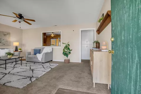 Entry Way - 628 E North St, Manteca, CA 95336 photo 1 of 1