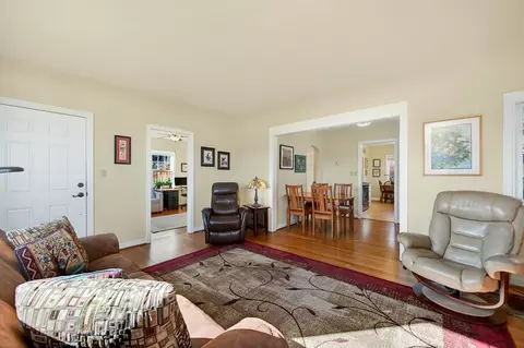 Living - 245 Walnut St, Jackson, CA 95642 photo 2 of 2