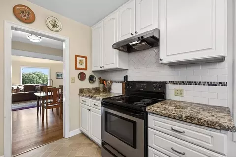 Kitchen - 245 Walnut St, Jackson, CA 95642 photo 4 of 6