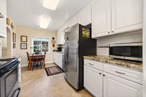 Kitchen - 245 Walnut St, Jackson, CA 95642 photo 3 of 6