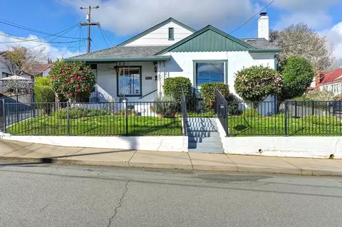 Exterior - 245 Walnut St, Jackson, CA 95642 photo 2 of 13