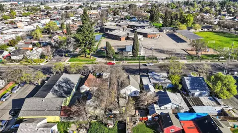 View/Area - 1620 E Harding Way, Stockton, CA 95205 photo 1 of 3
