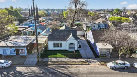 View/Area - 1620 E Harding Way, Stockton, CA 95205 photo 3 of 3