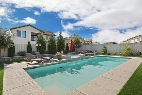Exterior - 3242 Shrute Dr, Lathrop, CA 95330 photo 3 of 7