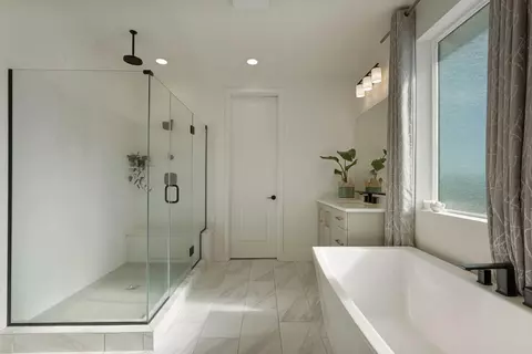 Bath - 3242 Shrute Dr, Lathrop, CA 95330 photo 7 of 8